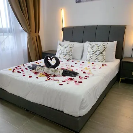 Sky Cozy Troika Residence: Pool & City View Apartments Kota Bharu Exterior photo