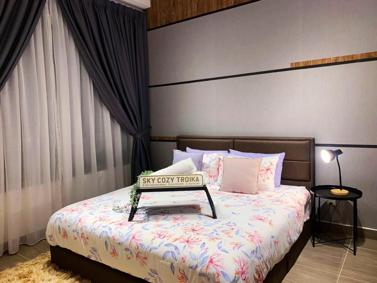 Sky Cozy Troika Residence: Pool & View Apartment *